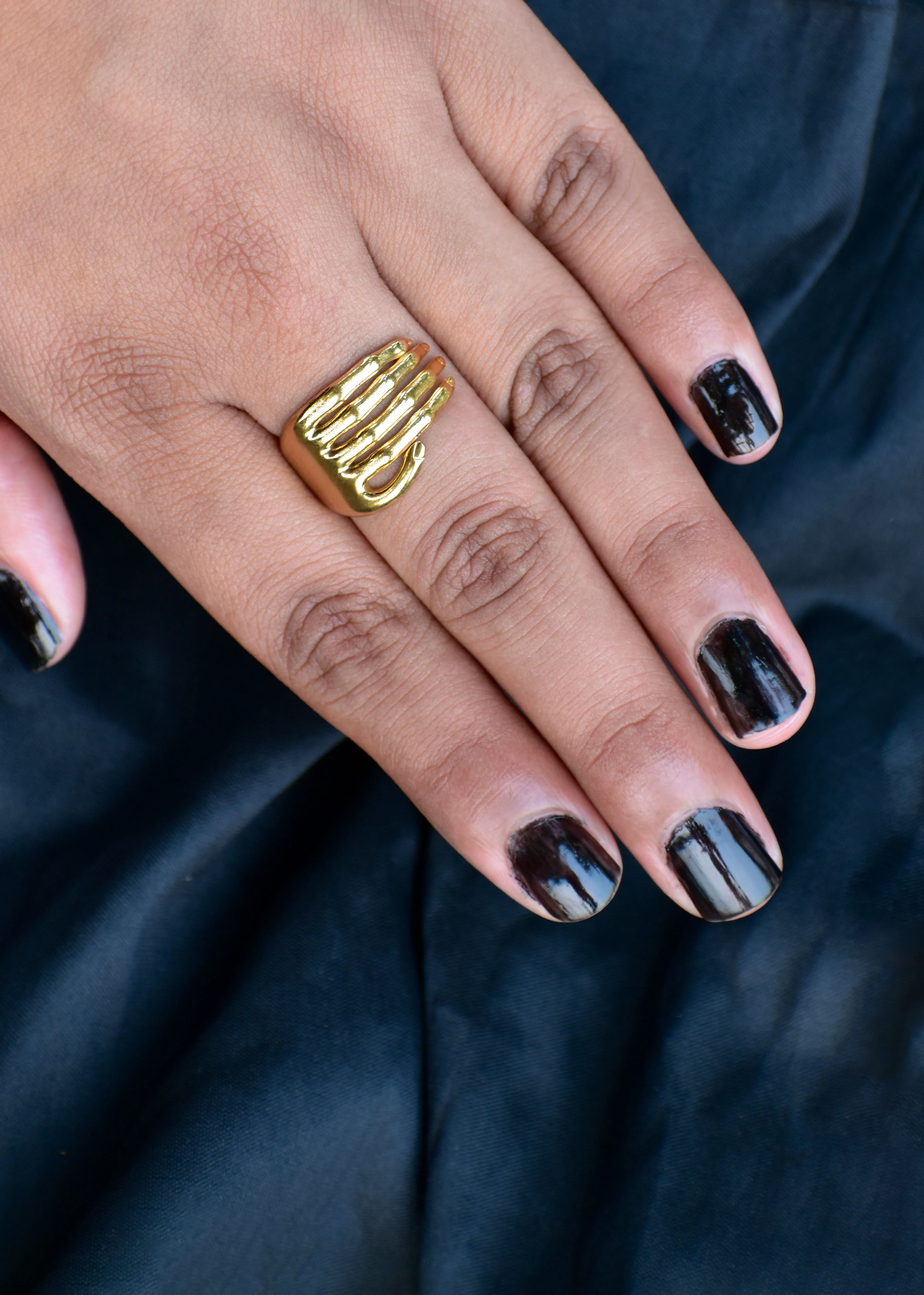 Skull Hand Ring| Anti Tarnish| Golden Color| Western Style Image