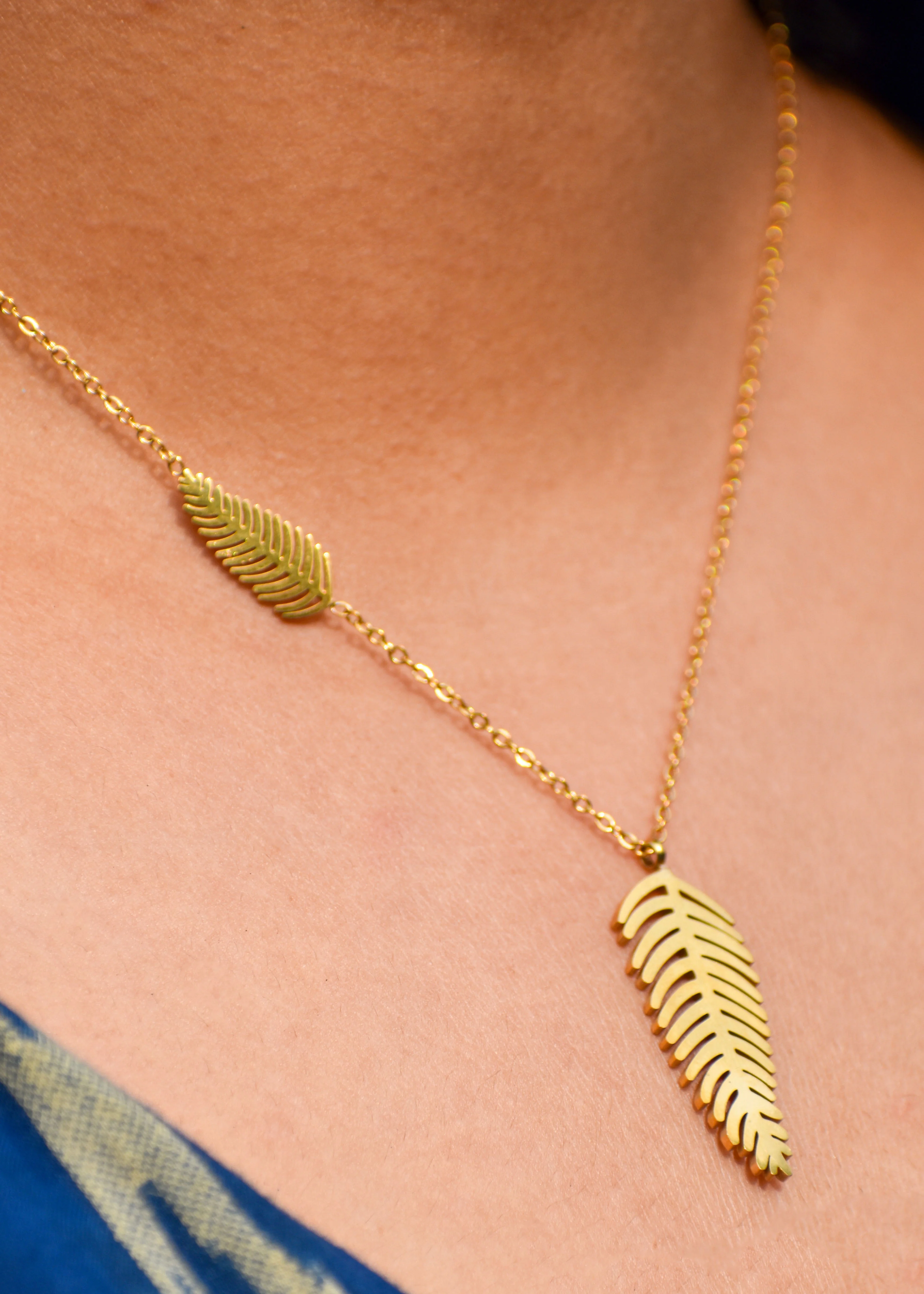 Leaf Pendant| Anti-Tarnish| Golden Color| Shinny Image