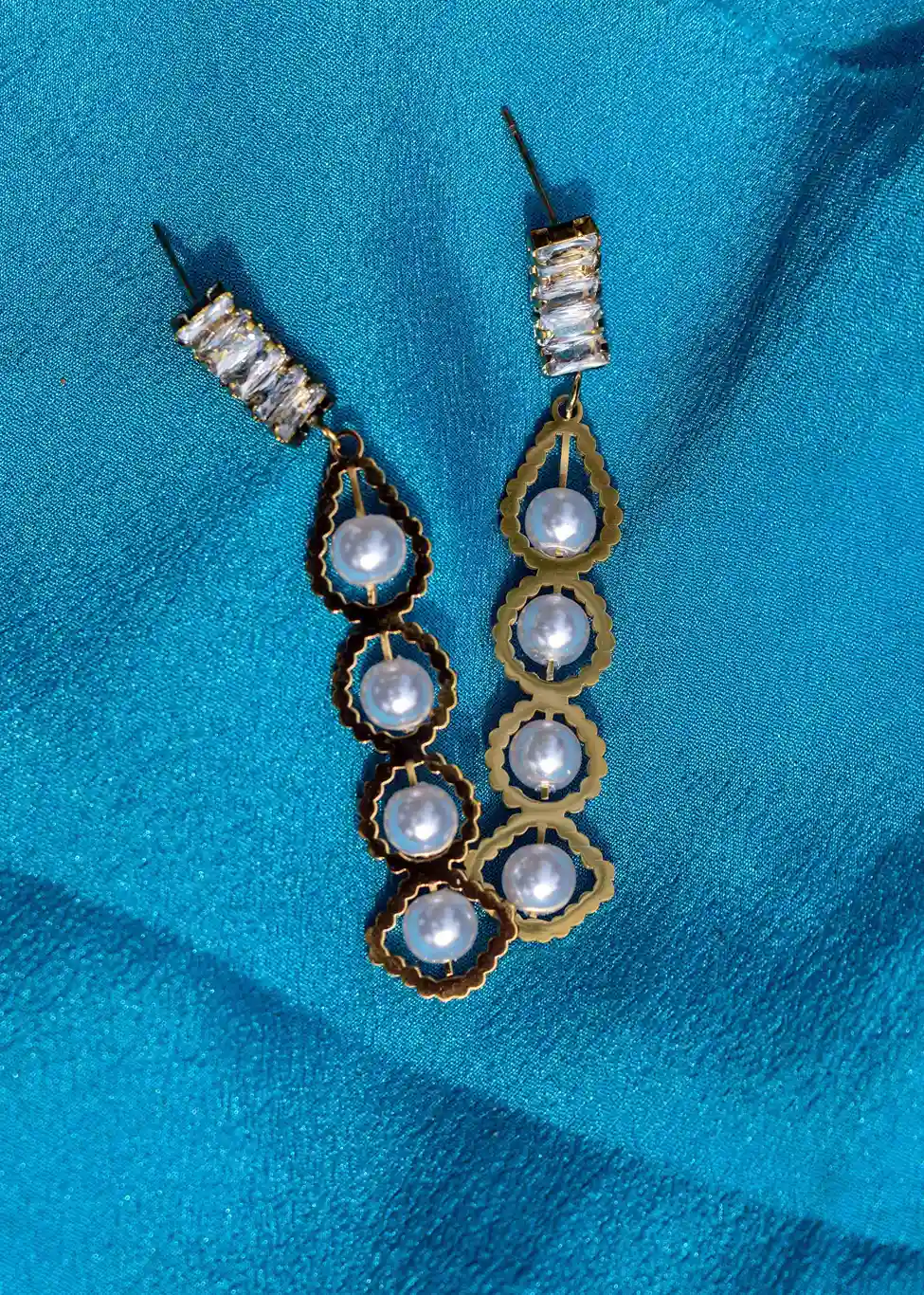 Hanging Pearls Earring| Anti-Tarnish - Hover Image