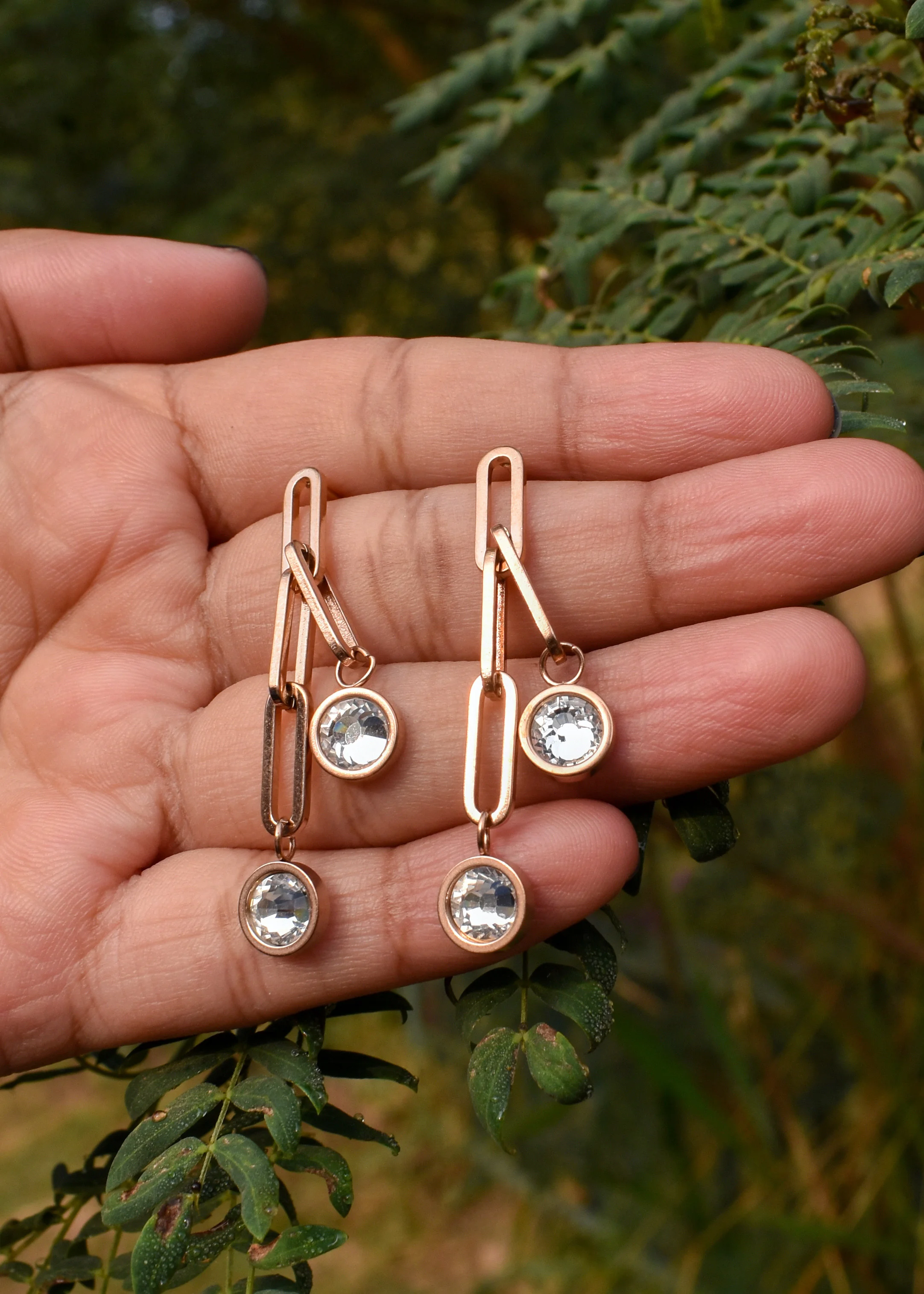 Connection Earrings| Rosegold Color - Hover Image
