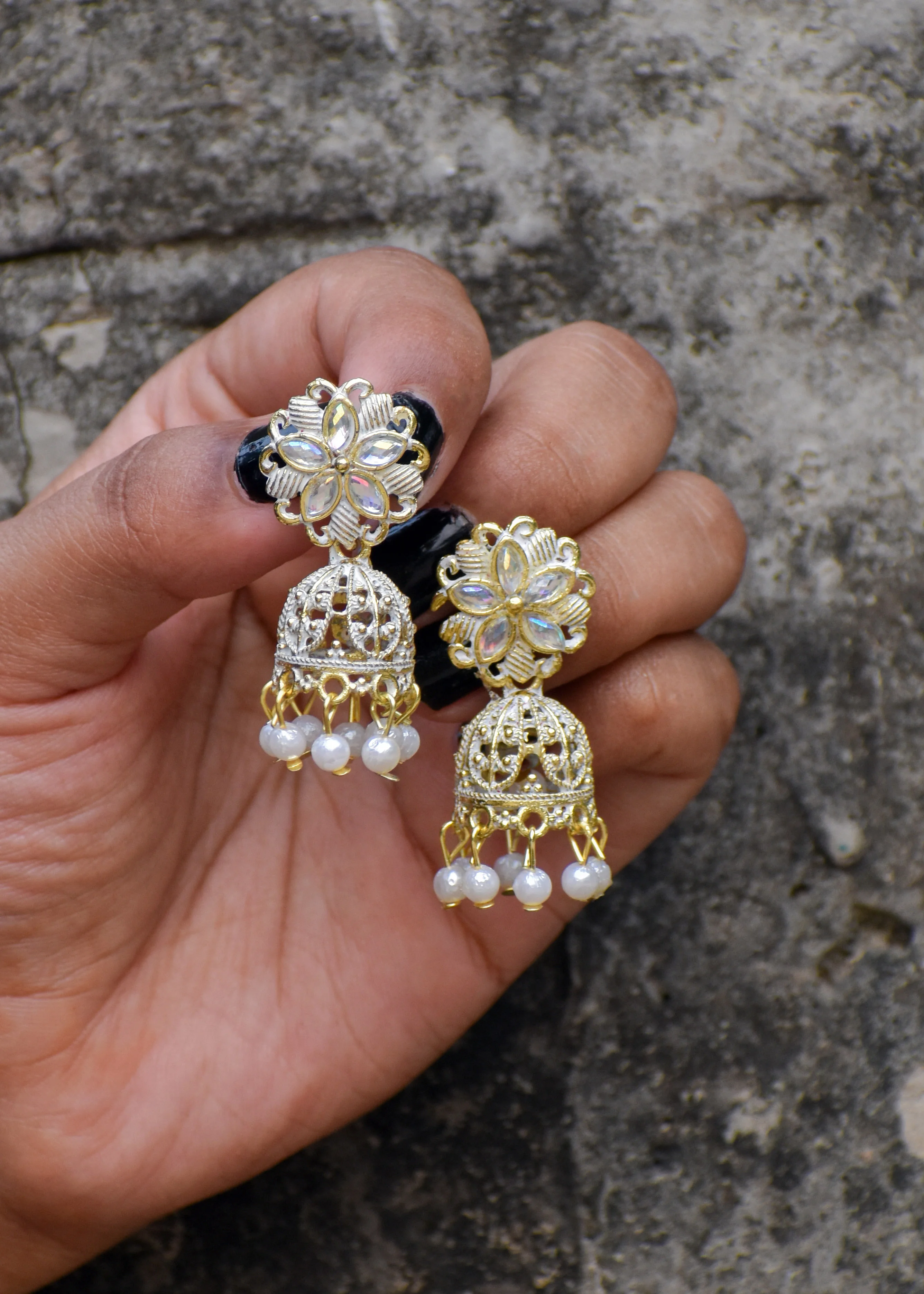 Payari Jhumki - Hover Image
