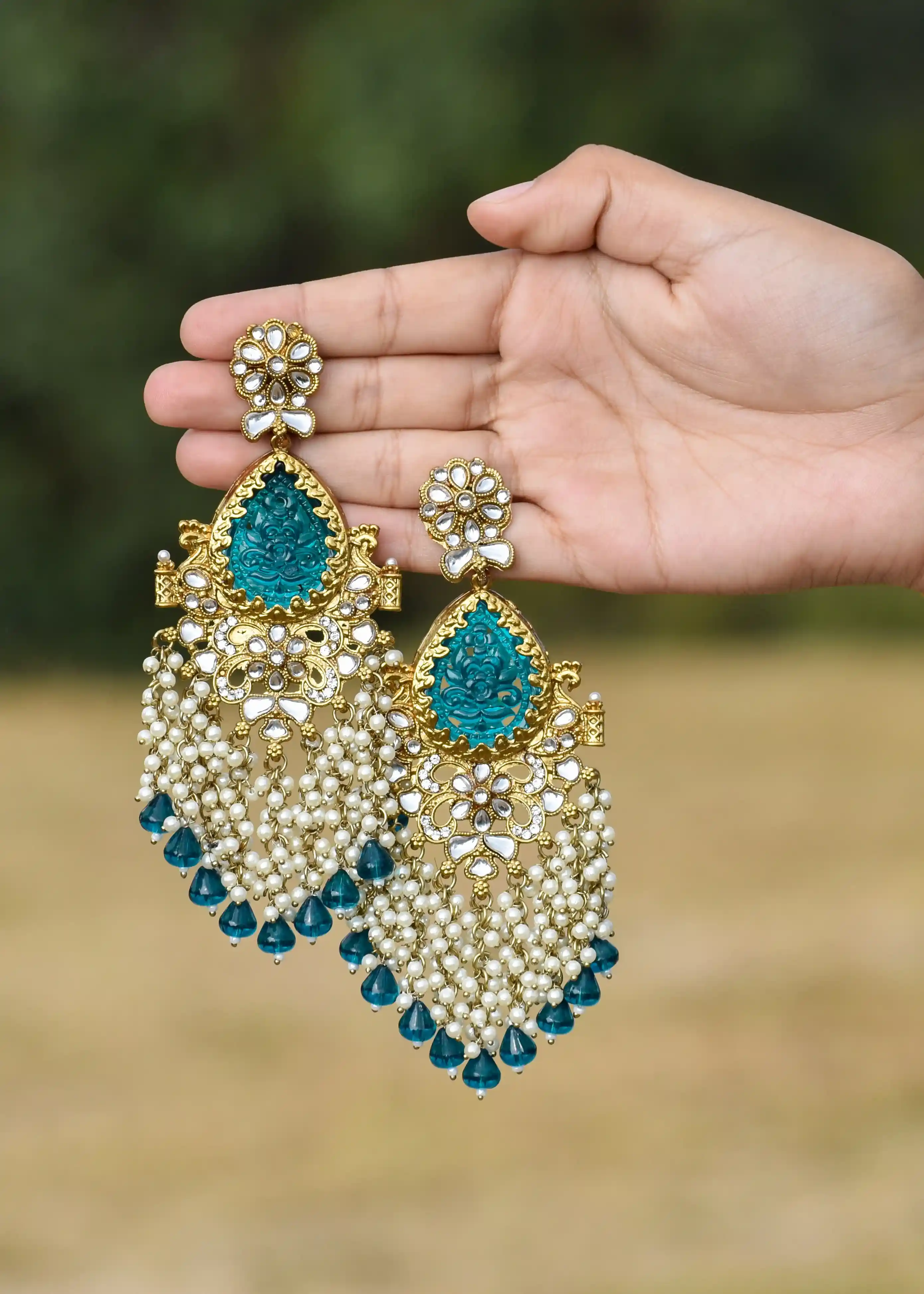Ashma Chaandbali Earrings Image