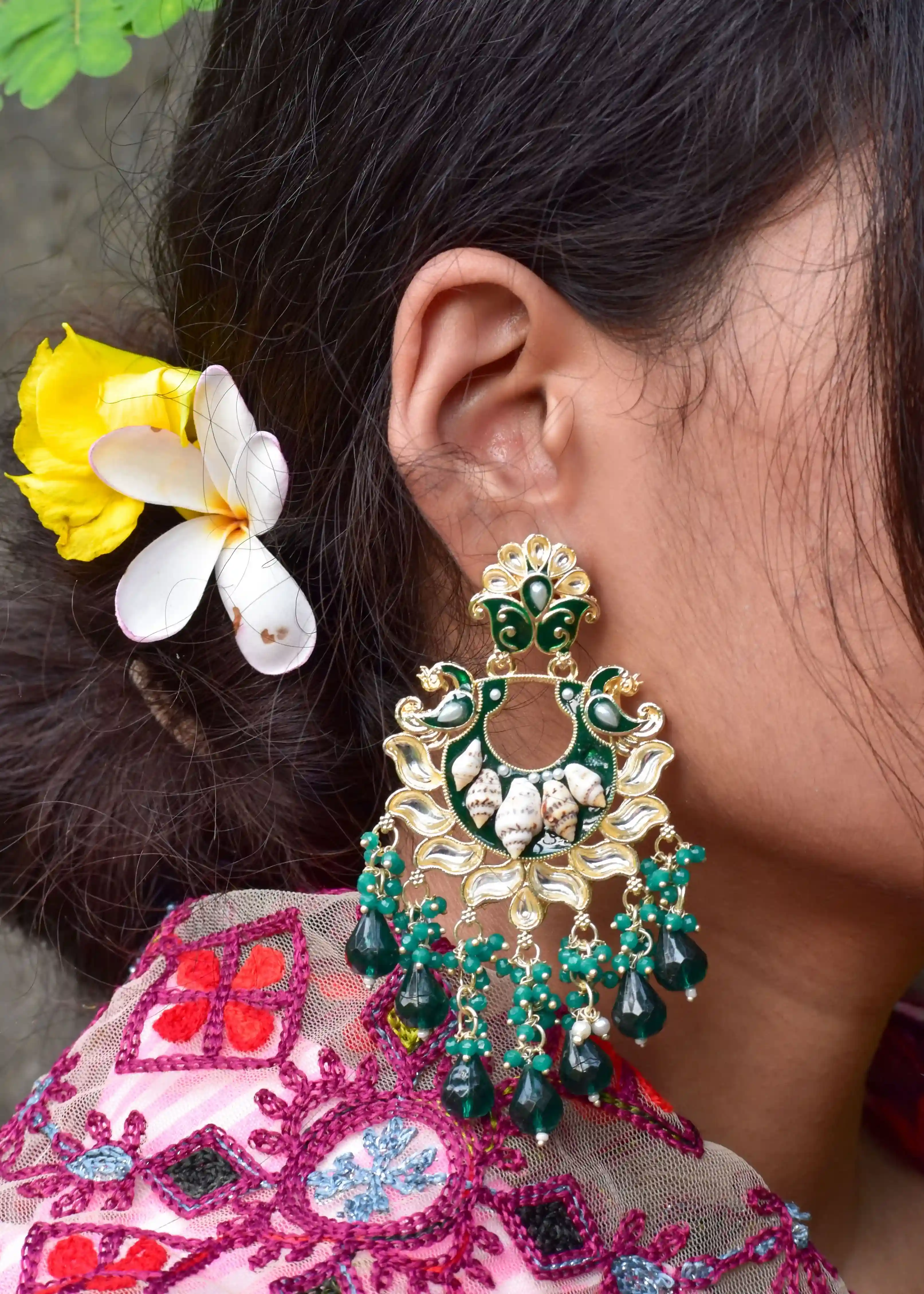 Maha Chaandbali| Oyster Design| Ethnic Style| Traditional Design - Hover Image