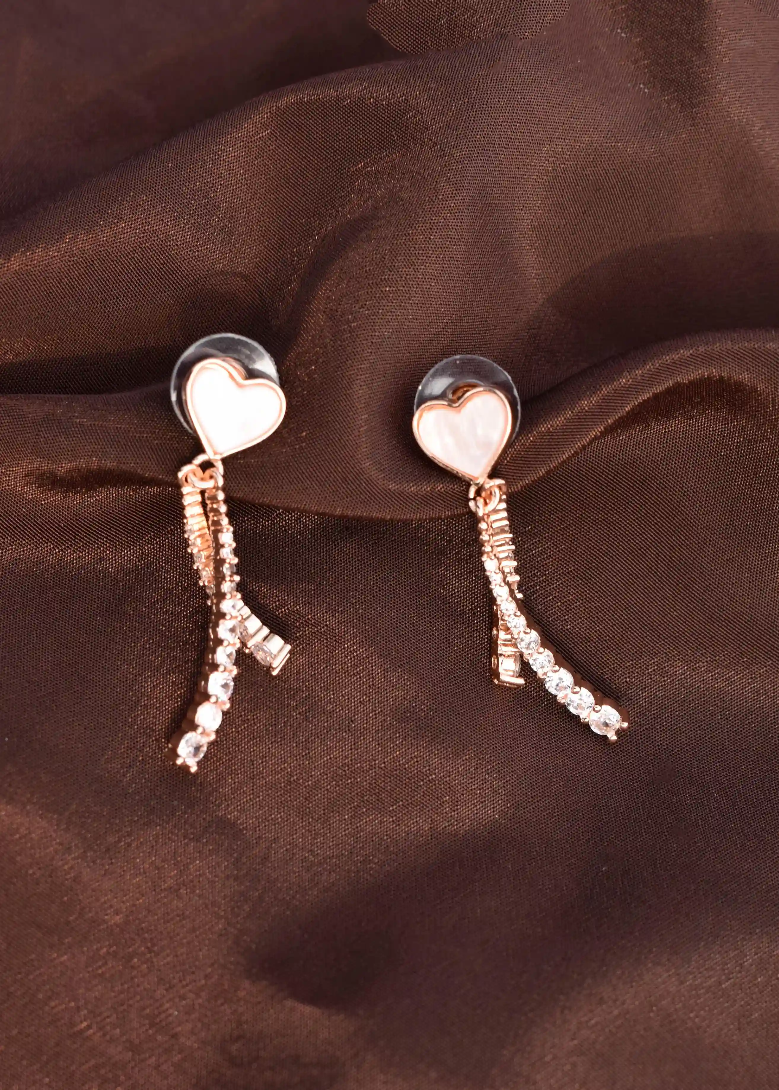 Lady Love Earring| Rose Gold Image